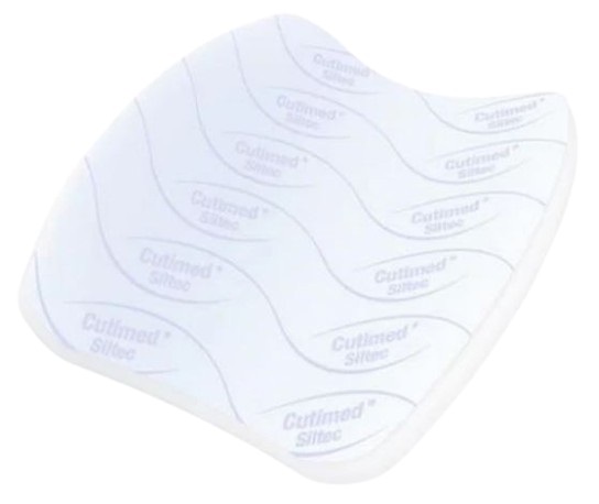 Siliconen foamverband Cutimed Siltec Plus 5x6cm - Afbeelding 2
